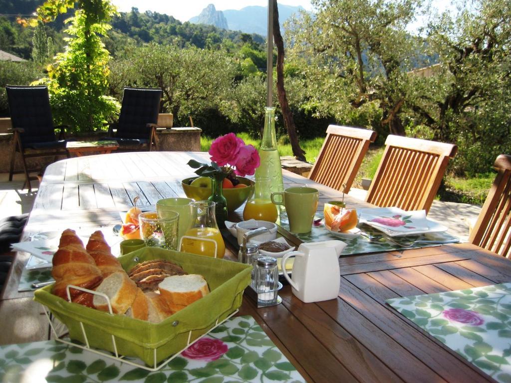 La Serenade Bed and Breakfast Buis-les-Baronnies Exterior foto